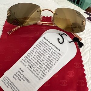 VINTAGE Chanel Sunglasses - Brown-bronze tone.  Very BOHO. Excellent condition